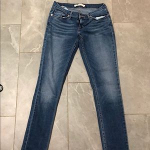 Levi skinny jeans